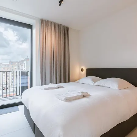 Huswell - Beachfront With Sea View Apartment